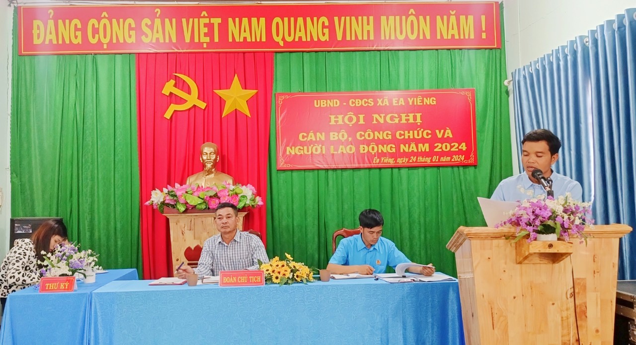 Uỷ ban nhân dân và Ban Chấp hành Công đoàn cơ sở xã Ea Yiêng tổ chức Hội nghị Cán bộ công chức và người lao động xã Ea Yiêng năm 2024.