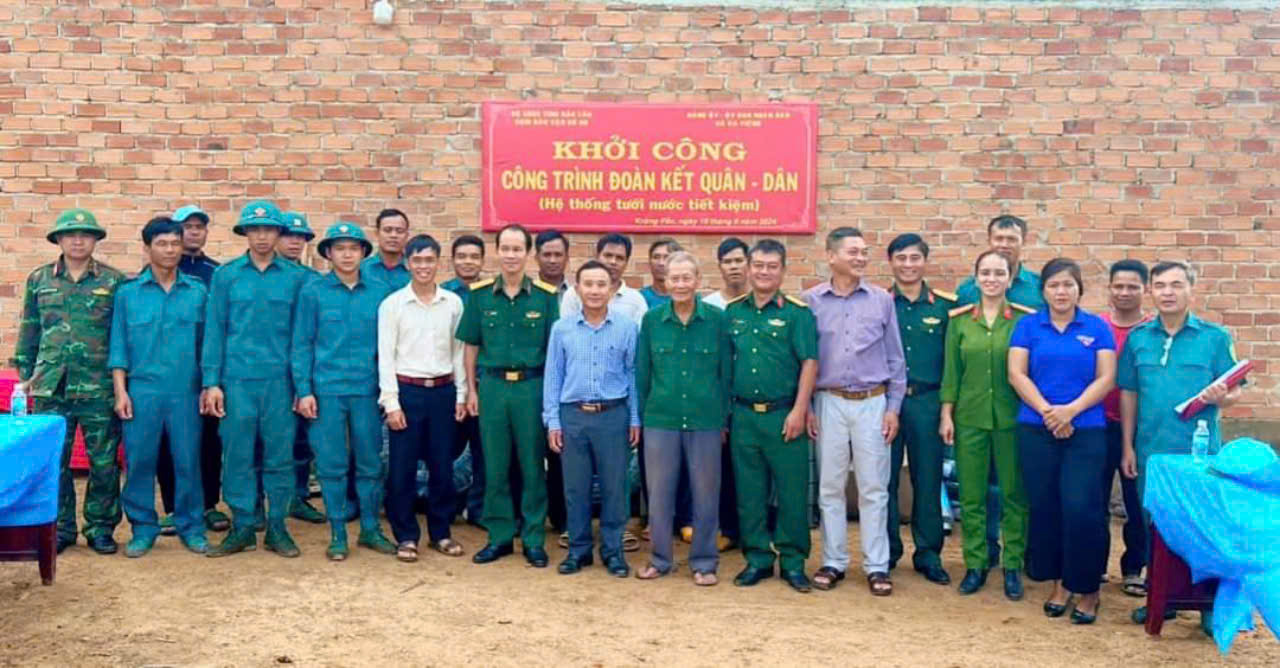 KHỞI CÔNG CÔNG TRÌNH ĐOÀN KẾT QUÂN – DÂN Hệ thống tưới nước tiết kiệm tại buôn Kon Hring